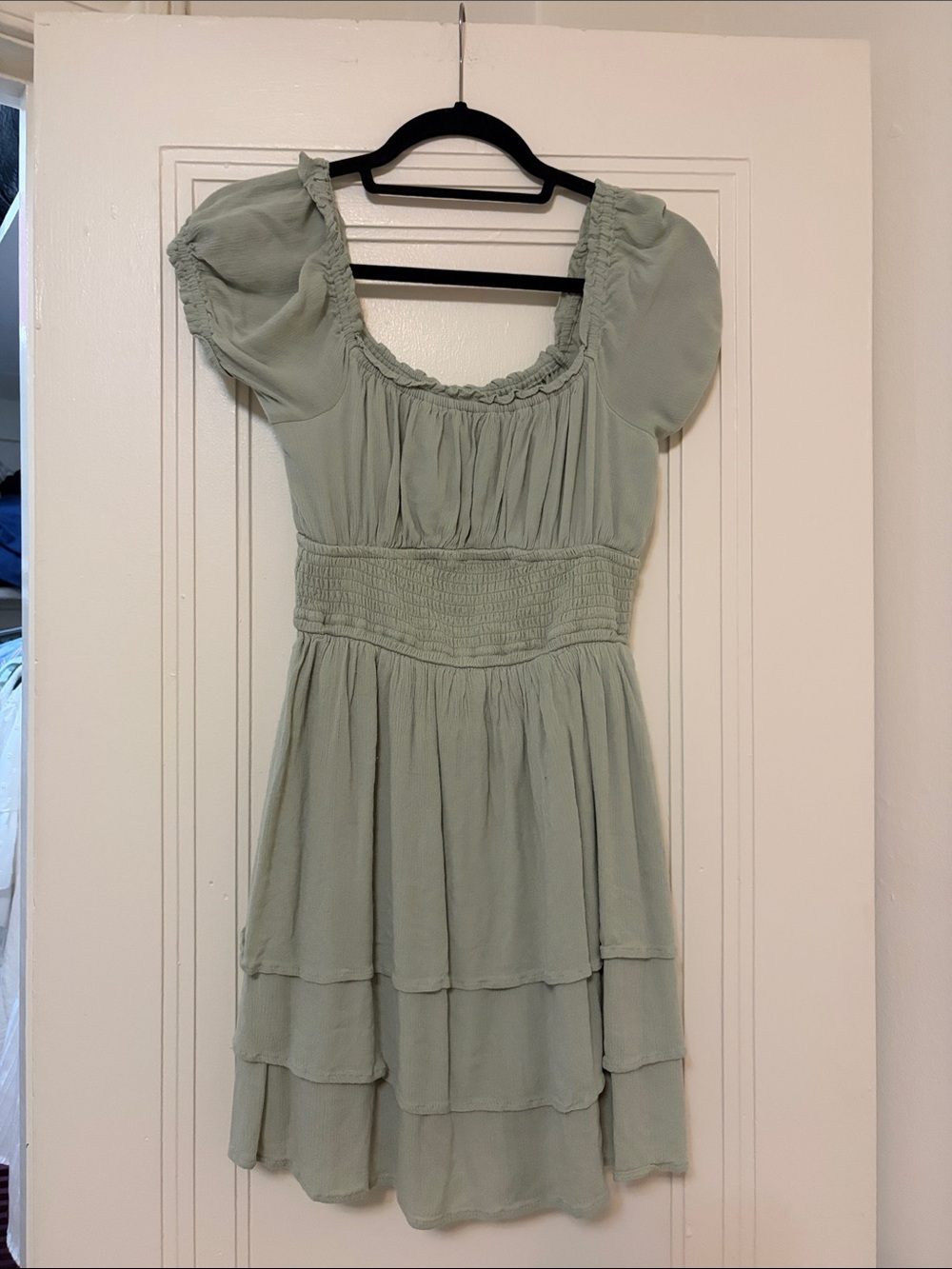 Hollister Sage Green Tiered Puff Sleeve Midi Dress